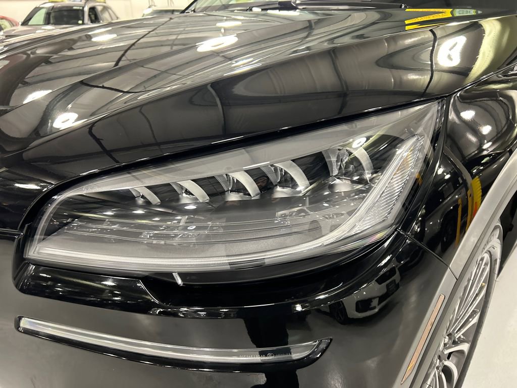 Used 2024 Lincoln Aviator AWD w/ Premium Package image 7