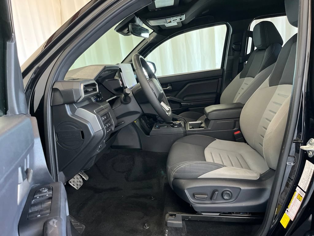 Used 2024 Toyota Tacoma TRD Sport w/ TRD Sport Upgrade Package AWD/4WD image 3