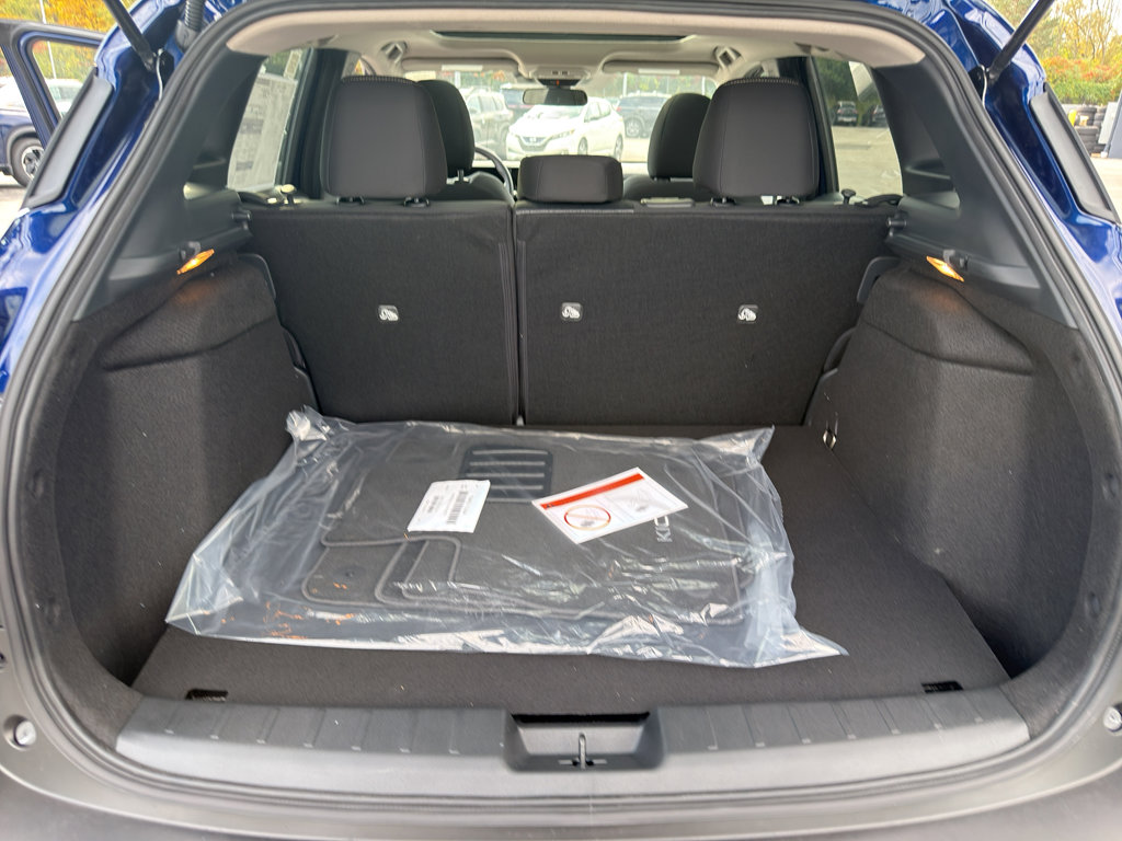 New 2026 Nissan Kicks SV w/ SV Premium Package AWD/4WD image 35