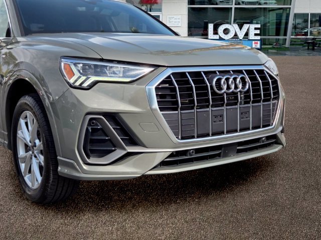 Used 2025 Audi Q3 2.0T Premium AWD/4WD image 8
