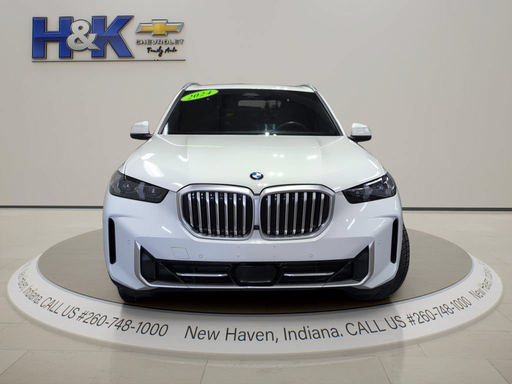 Used 2024 BMW X5 xDrive40i AWD/4WD image 2