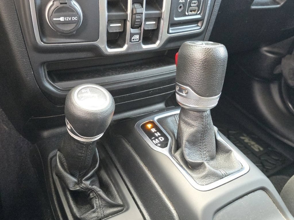 Used 2021 Jeep Wrangler Unlimited Sport AWD/4WD image 30