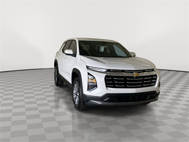 New 2026 Chevrolet Equinox LT w/ Convenience Package II image 2
