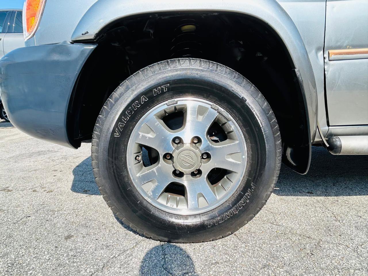 Used 2001 Nissan Pathfinder SE image 20