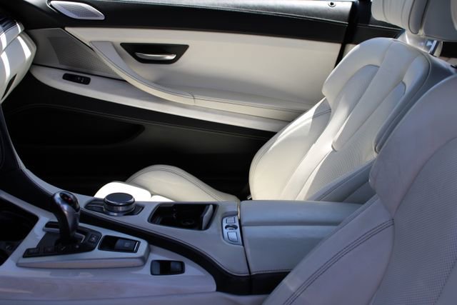 Used 2017 BMW M6 Convertible RWD image 31