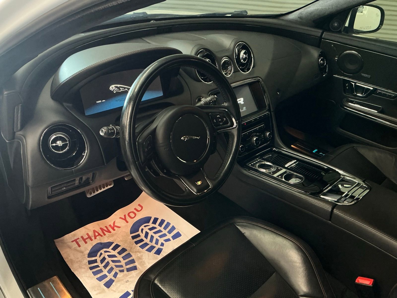 Used 2015 Jaguar XJ R LWB image 9