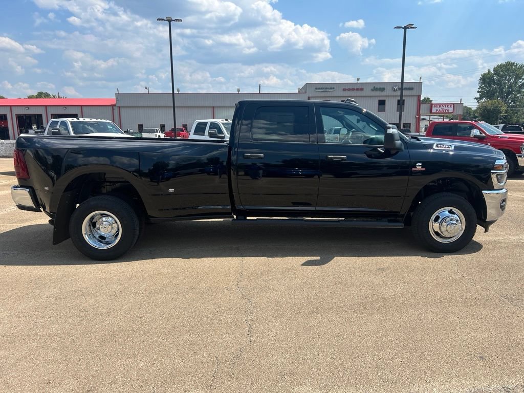 New 2027 RAM 3500 Tradesman AWD/4WD image 6