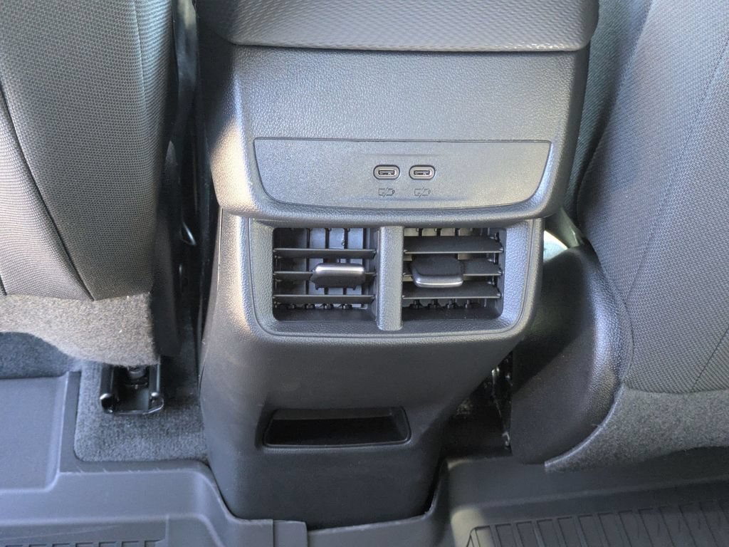 New 2026 Chevrolet Equinox LT w/ Safety and Technology Package FWD image 29