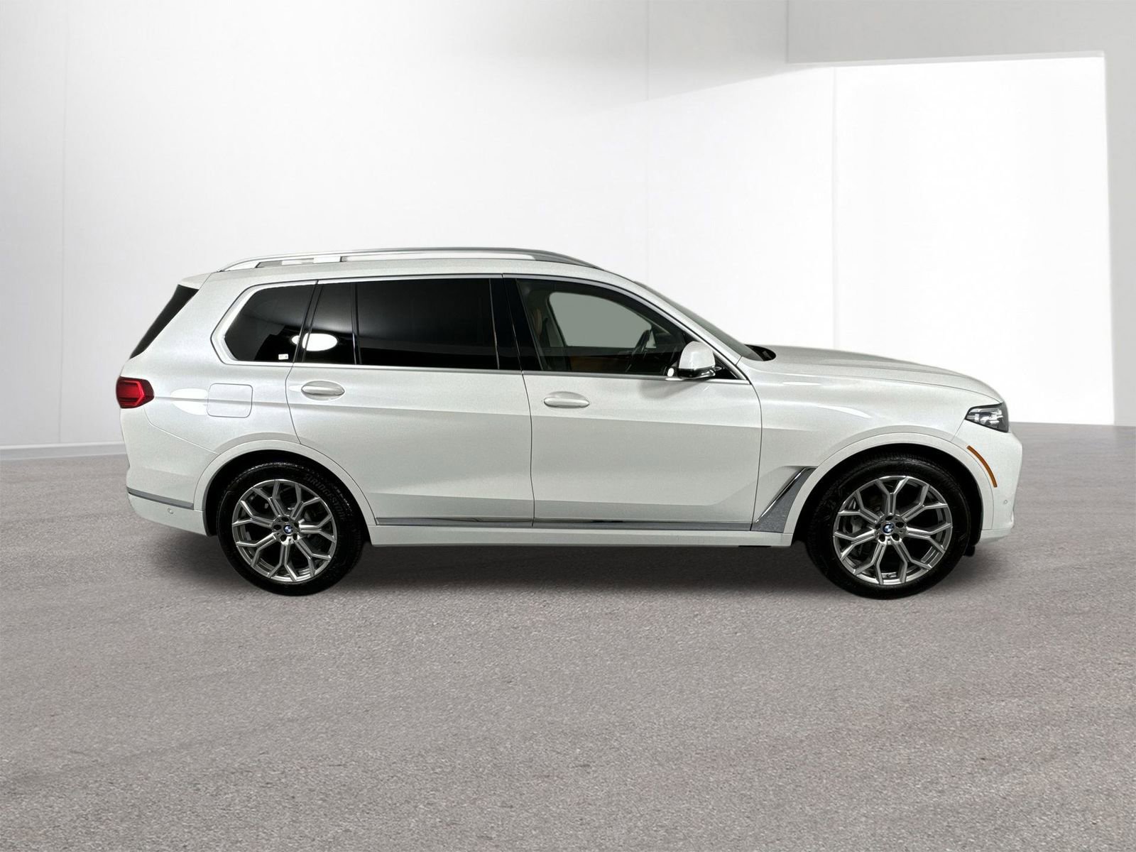 Used 2019 BMW X7 xDrive50i w/ Premium Package image 38