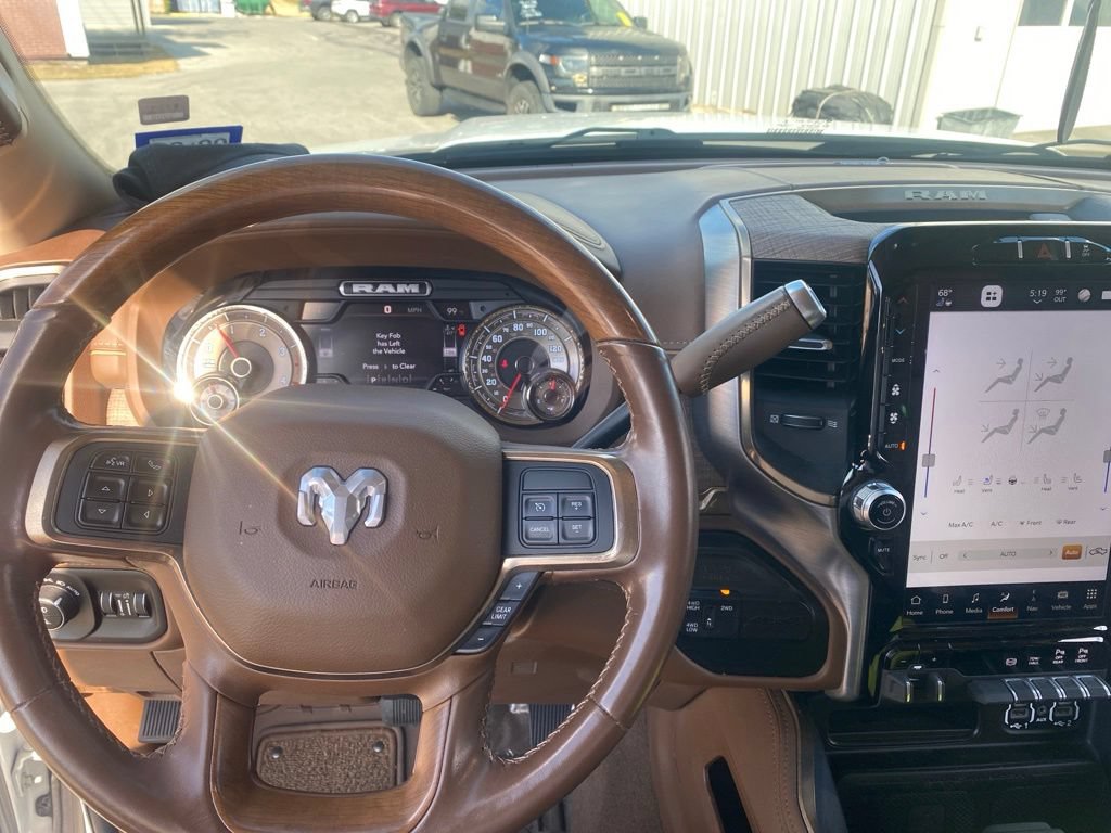 Used 2022 RAM 2500 Limited AWD/4WD image 16