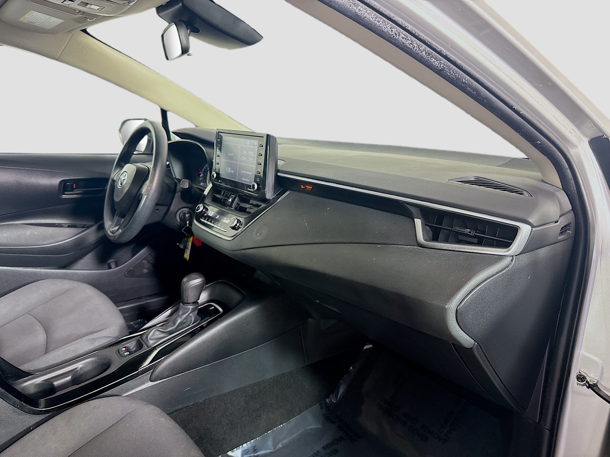 Used 2022 Toyota Corolla LE FWD image 29