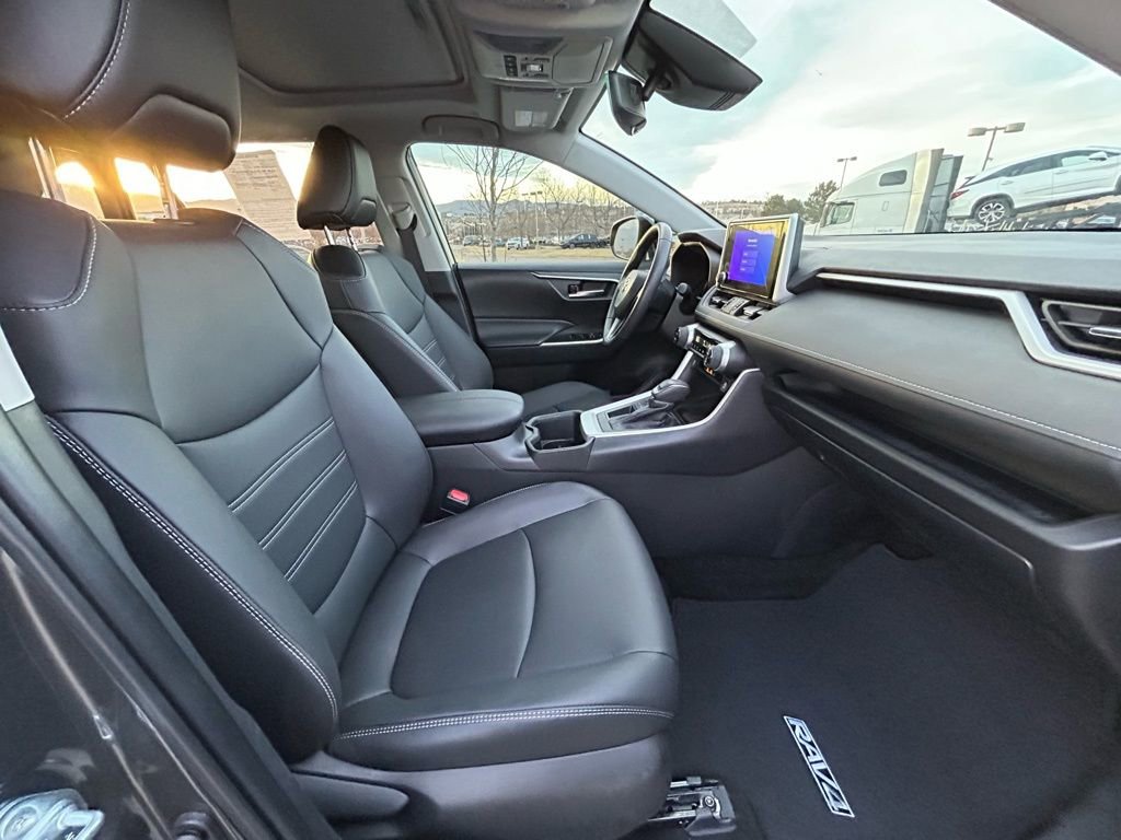 Used 2024 Toyota RAV4 XLE Premium image 33