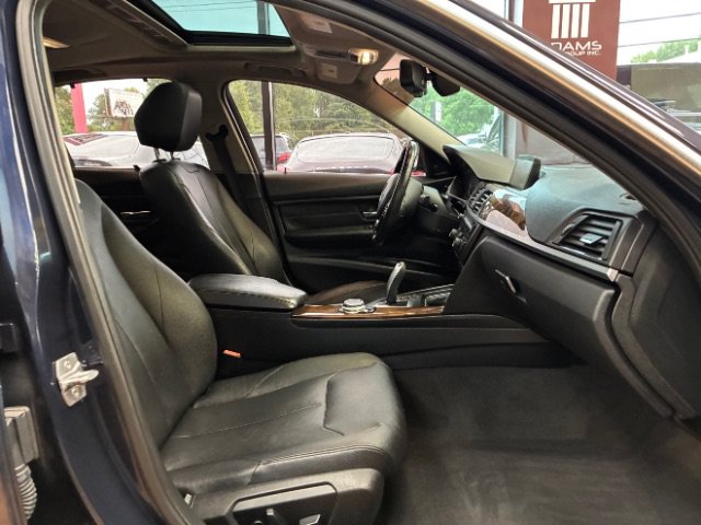 Used 2015 BMW 335i xDrive Sedan AWD/4WD image 35