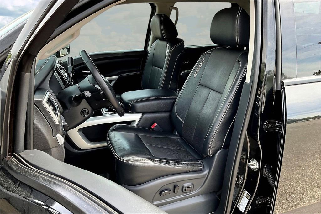 Used 2018 Nissan Titan PRO-4X w/ Pro-4x Convenience Package image 24