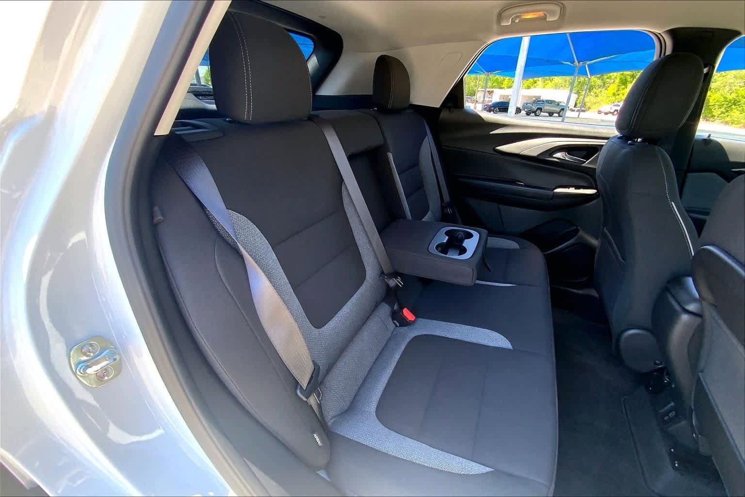 Used 2025 Chevrolet TrailBlazer LT w/ Convenience Package FWD image 40