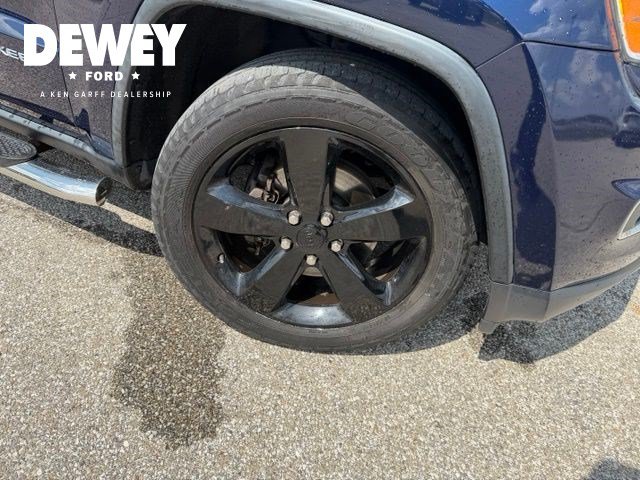 Used 2015 Jeep Grand Cherokee Limited AWD/4WD image 16