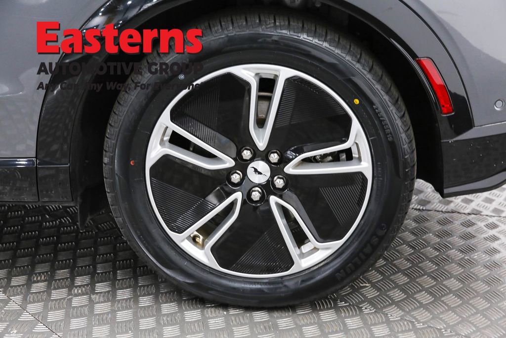 Used 2023 Ford Mustang Mach-E Premium image 34