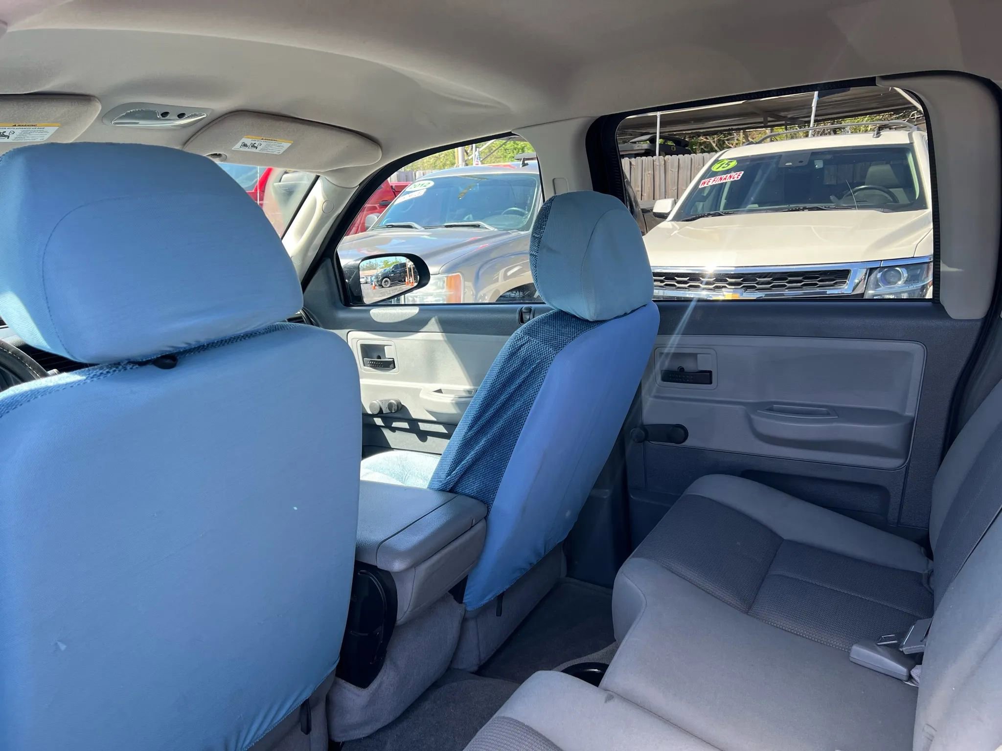 Used 2005 Dodge Dakota ST image 9