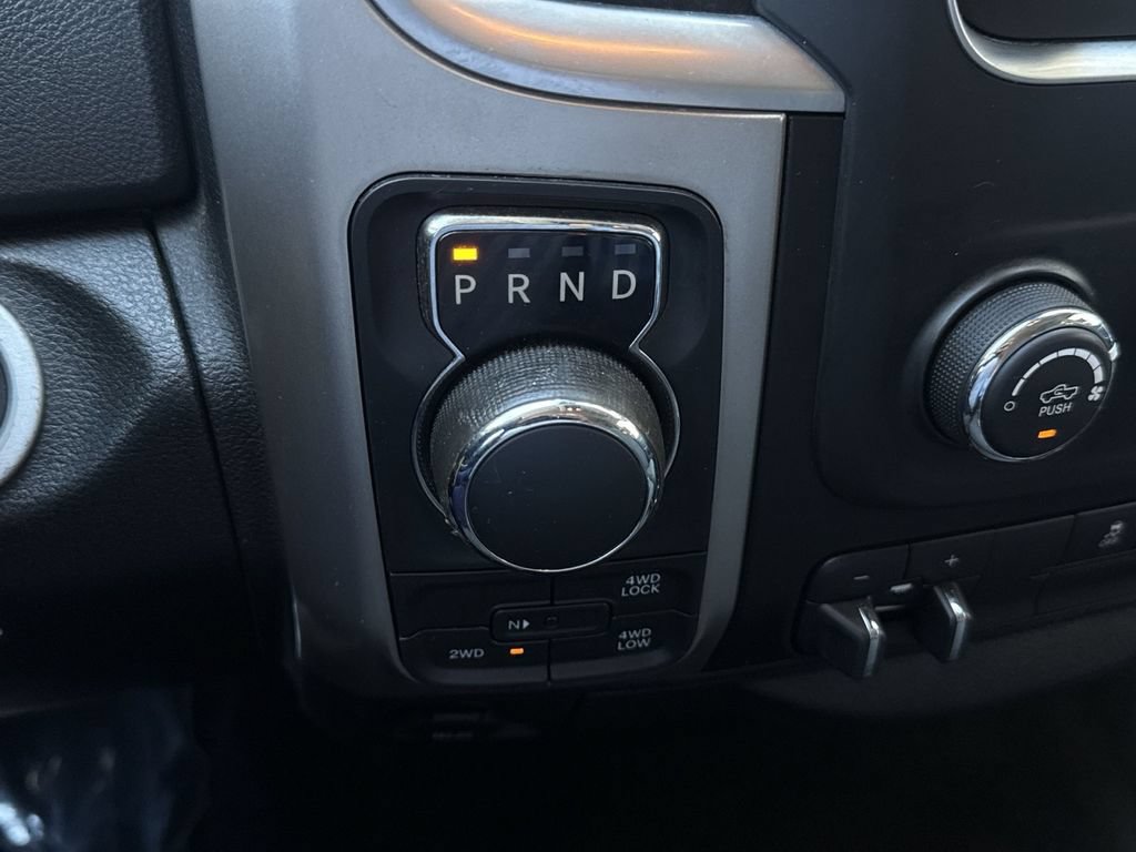 Used 2017 RAM 1500 Classic SLT AWD/4WD image 23