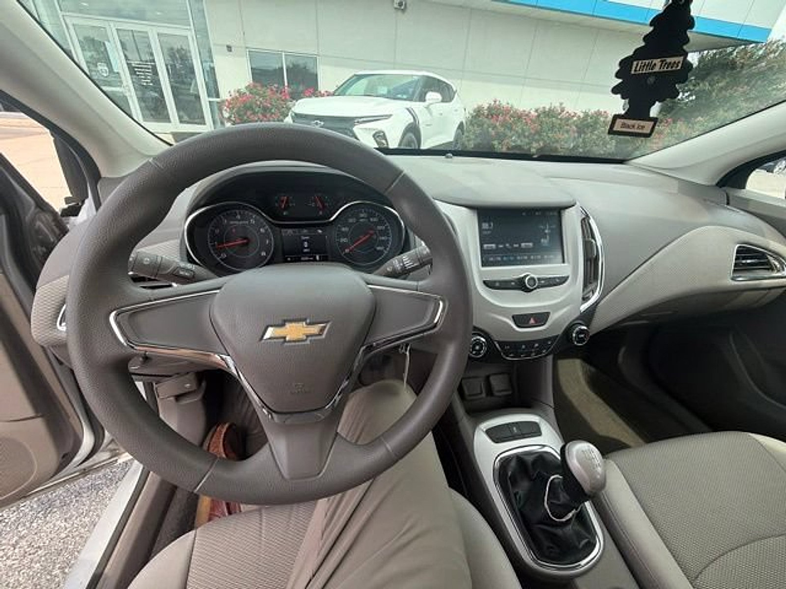 Certified 2017 Chevrolet Cruze LS FWD image 16