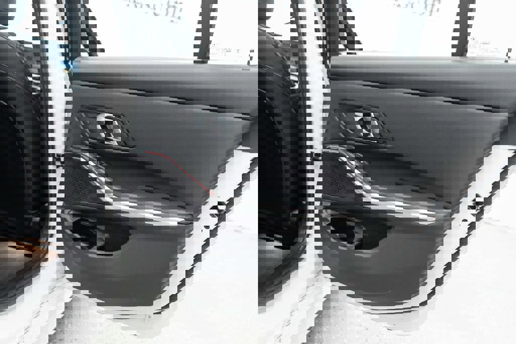 Used 2024 BMW 330i xDrive Sedan w/ Convenience Package image 29