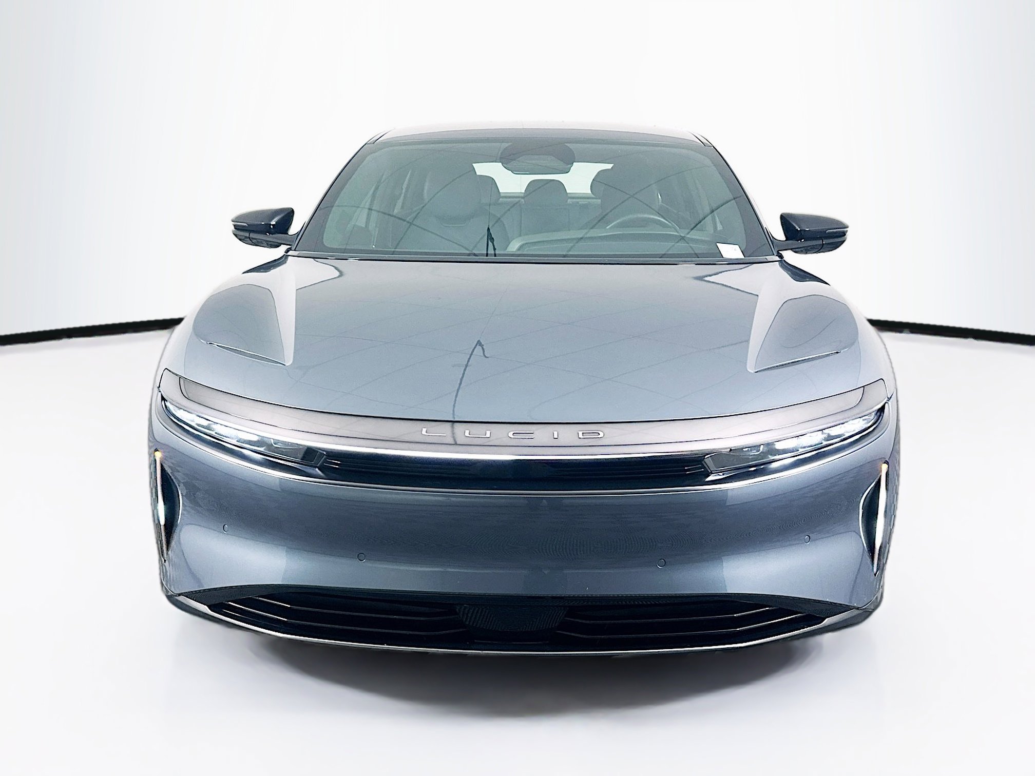 Used 2024 Lucid Air Pure RWD image 2