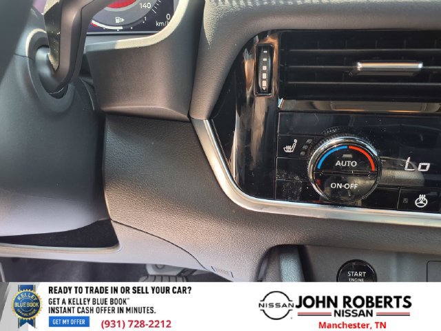 Certified 2025 Nissan Rogue SL FWD image 24