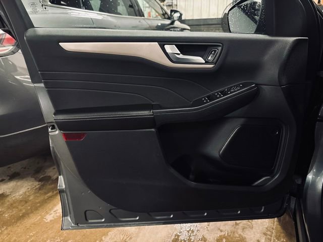 Used 2022 Ford Escape SEL image 13