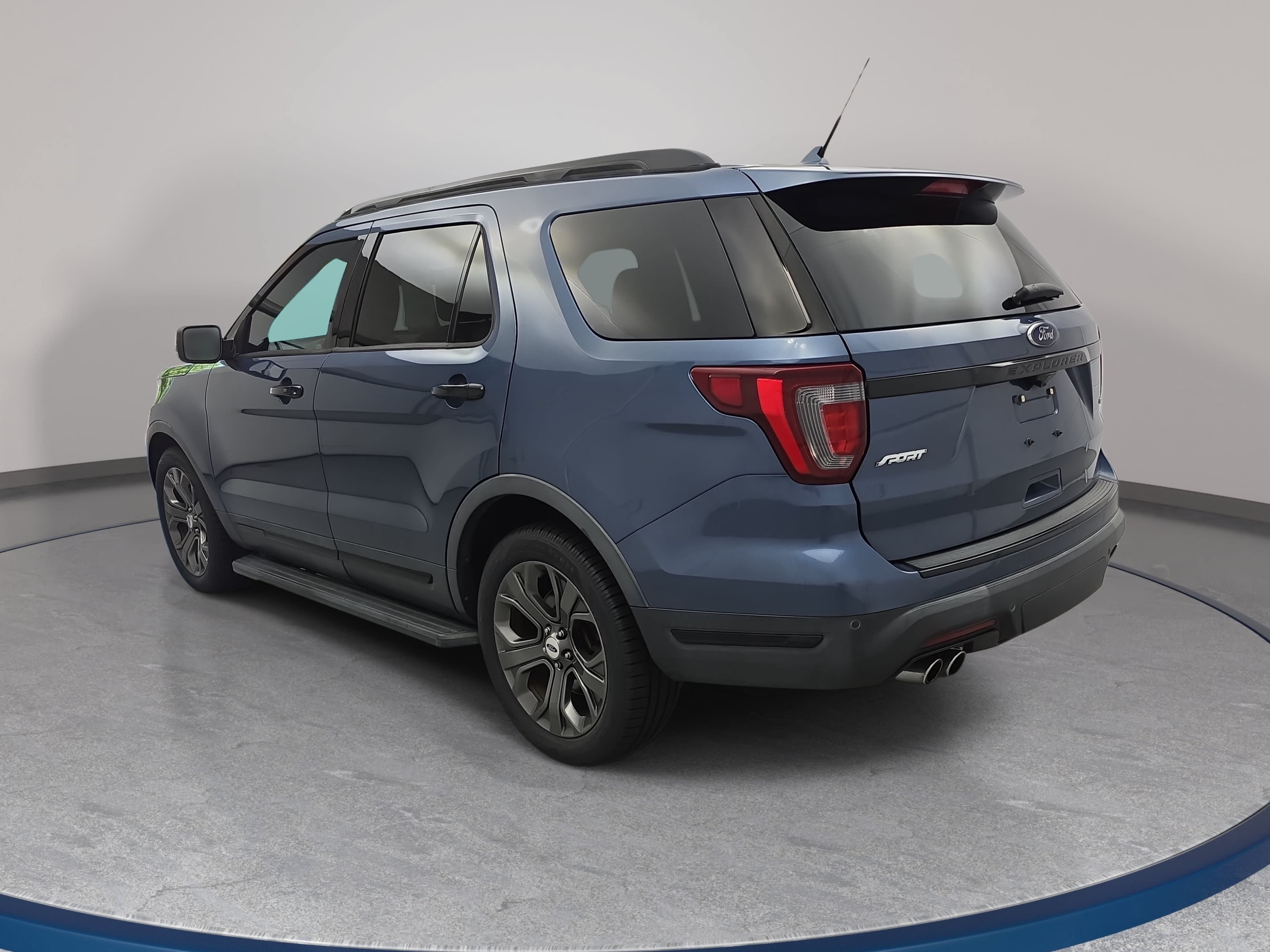 Used 2018 Ford Explorer Sport w/ Equipment Group 401A AWD/4WD image 7