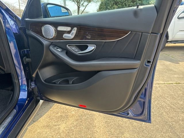 Used 2018 Mercedes-Benz GLC 300 4MATIC image 16