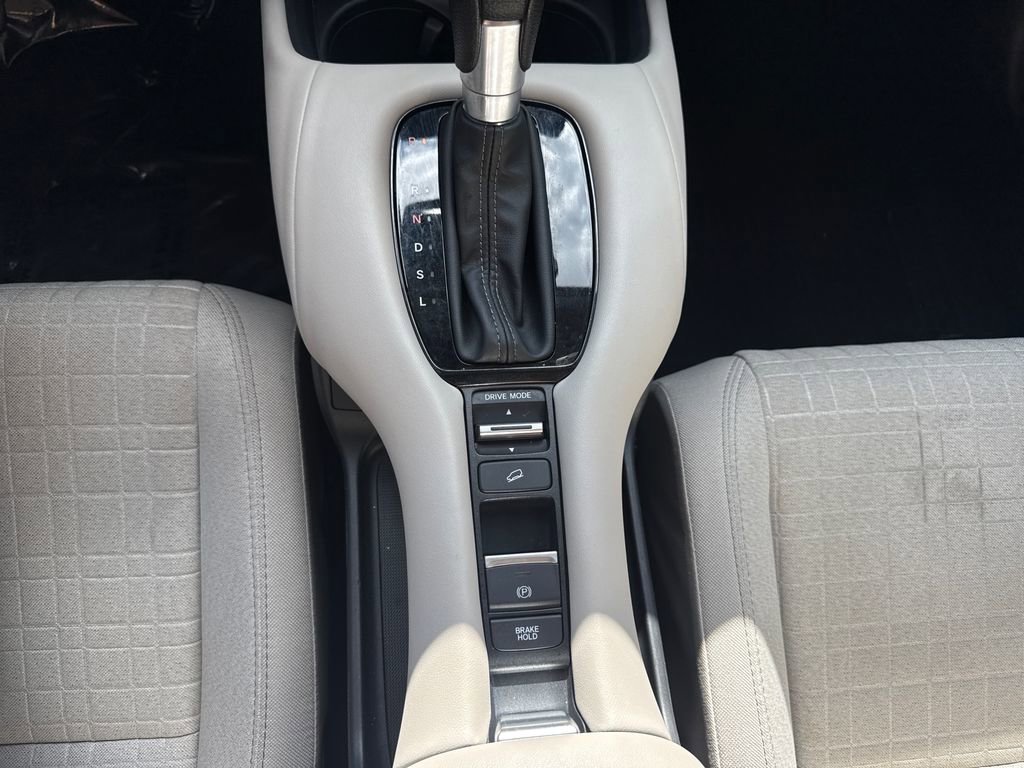 Certified 2025 Honda HR-V LX image 19