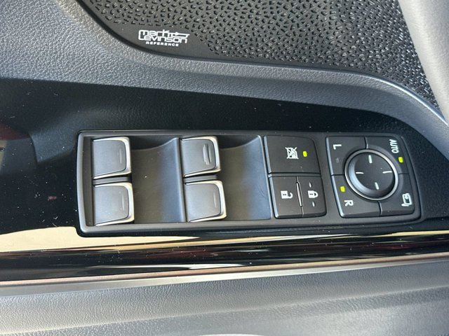 Used 2026 Lexus LX 700h F Sport AWD/4WD image 12