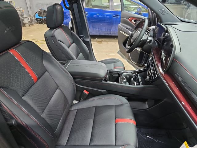 New 2026 Chevrolet Traverse RS w/ LPO, Floor Liner Package image 11