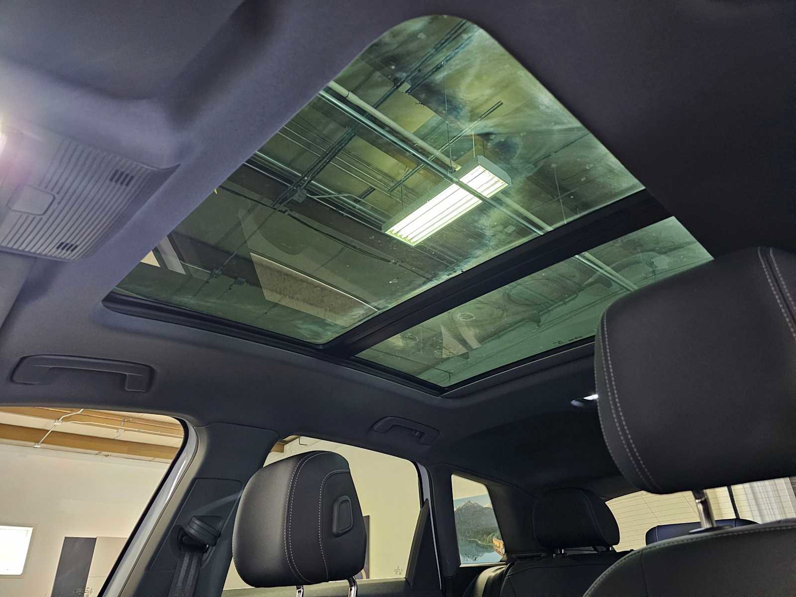 Used 2023 Audi Q4 e-tron Premium Plus w/ Premium Plus image 24