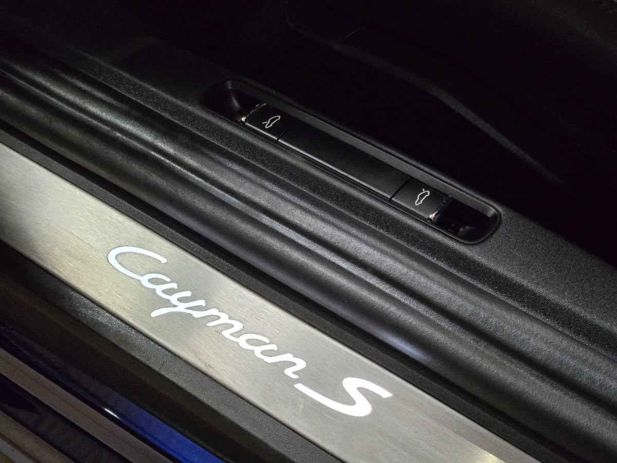 Used 2021 Porsche 718 Cayman S RWD image 45