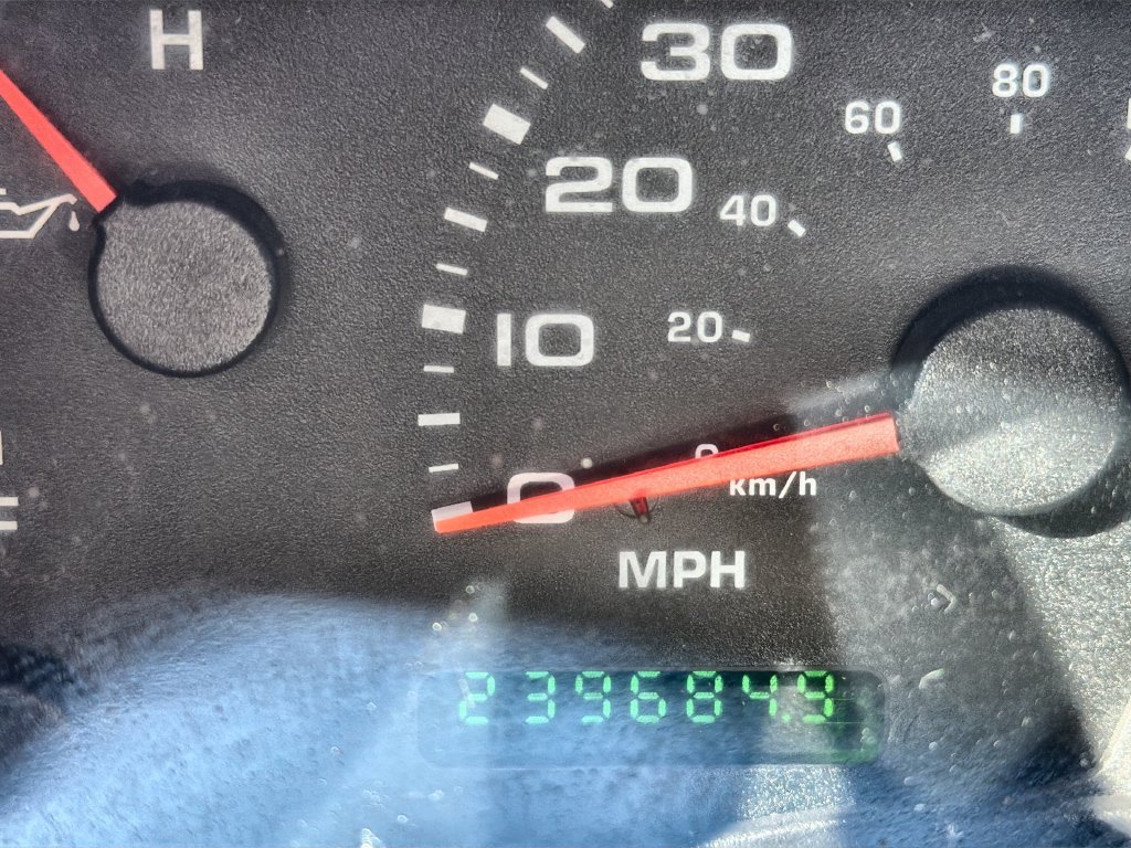 Used 2003 Ford F250 XL RWD image 10