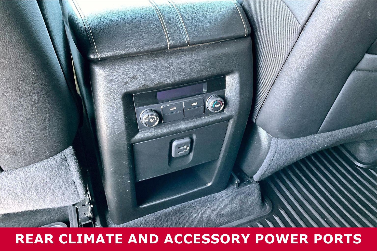 Used 2023 Chevrolet Traverse LT AWD/4WD image 9