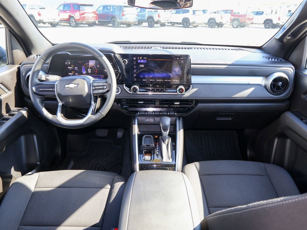 Used 2024 Chevrolet Colorado LT RWD image 10