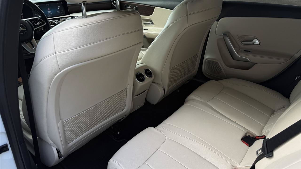 Used 2019 Mercedes-Benz A 220 4MATIC image 32