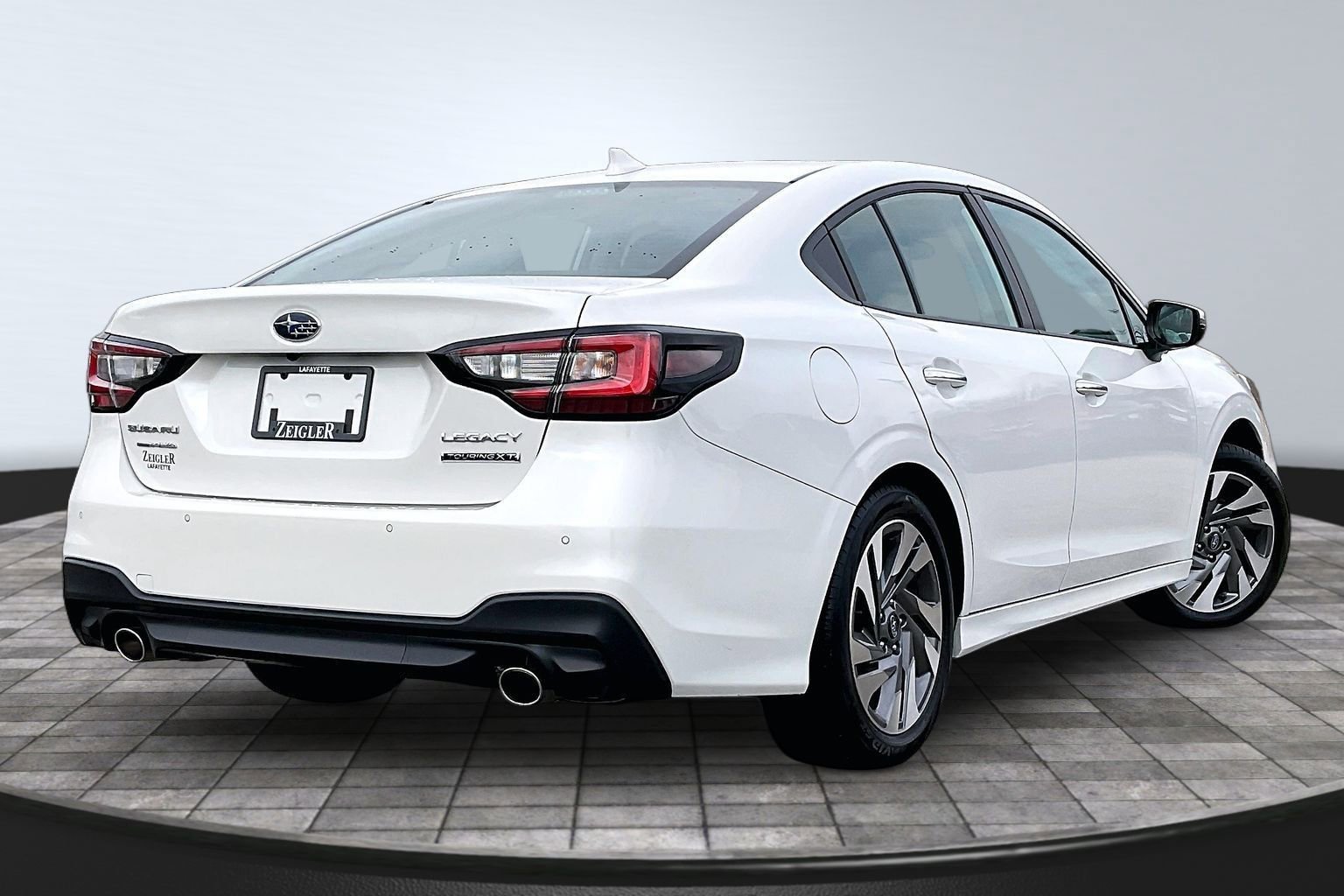 Used 2025 Subaru Legacy Touring XT image 2