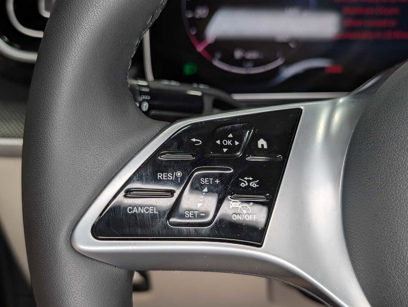 Certified 2026 Mercedes-Benz C 300 4MATIC Sedan image 32