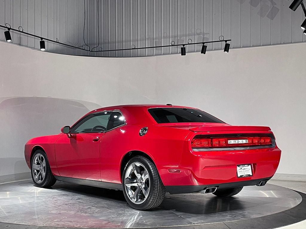 Used 2012 Dodge Challenger SXT Plus RWD image 8