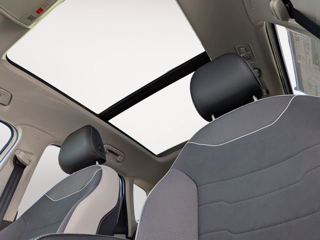 New 2026 Volkswagen Taos SE AWD/4WD image 24