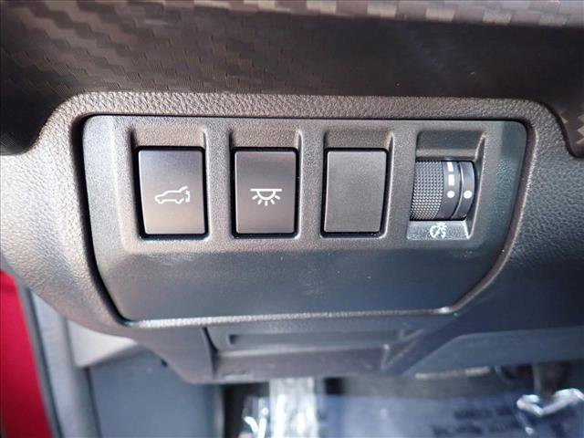 Used 2025 Subaru Ascent Premium AWD/4WD image 17