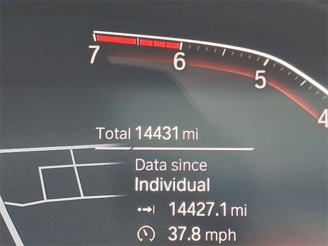 Used 2025 BMW X4 xDrive30i w/ Premium Package image 13