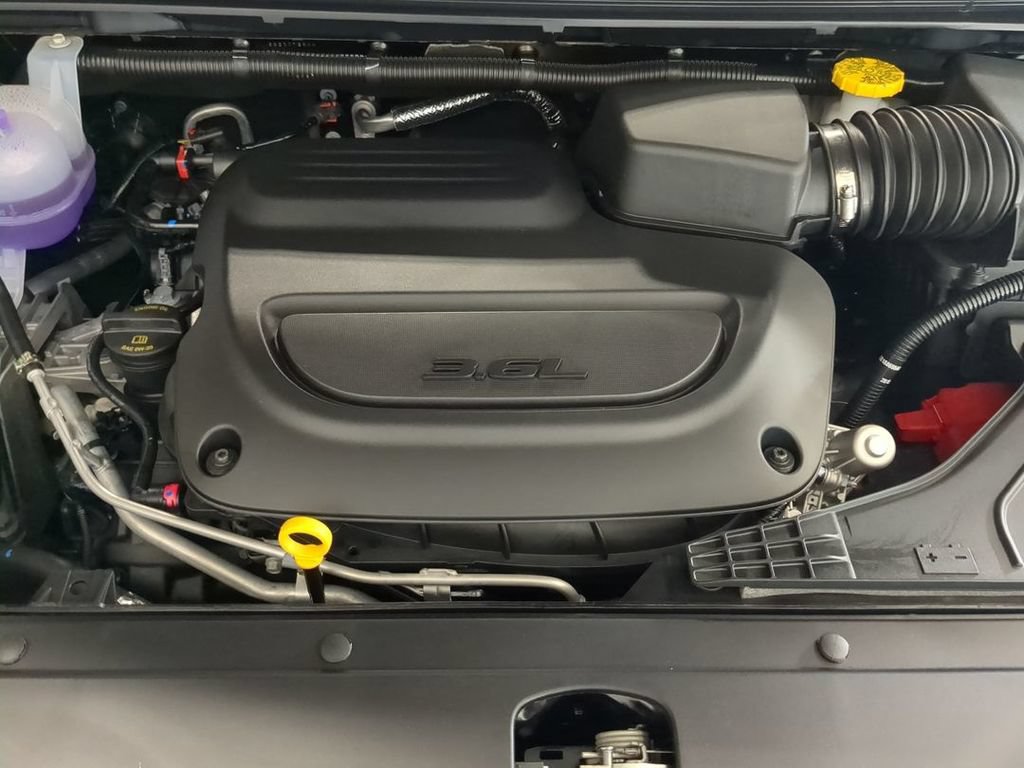 New 2026 Chrysler Pacifica Select FWD image 24