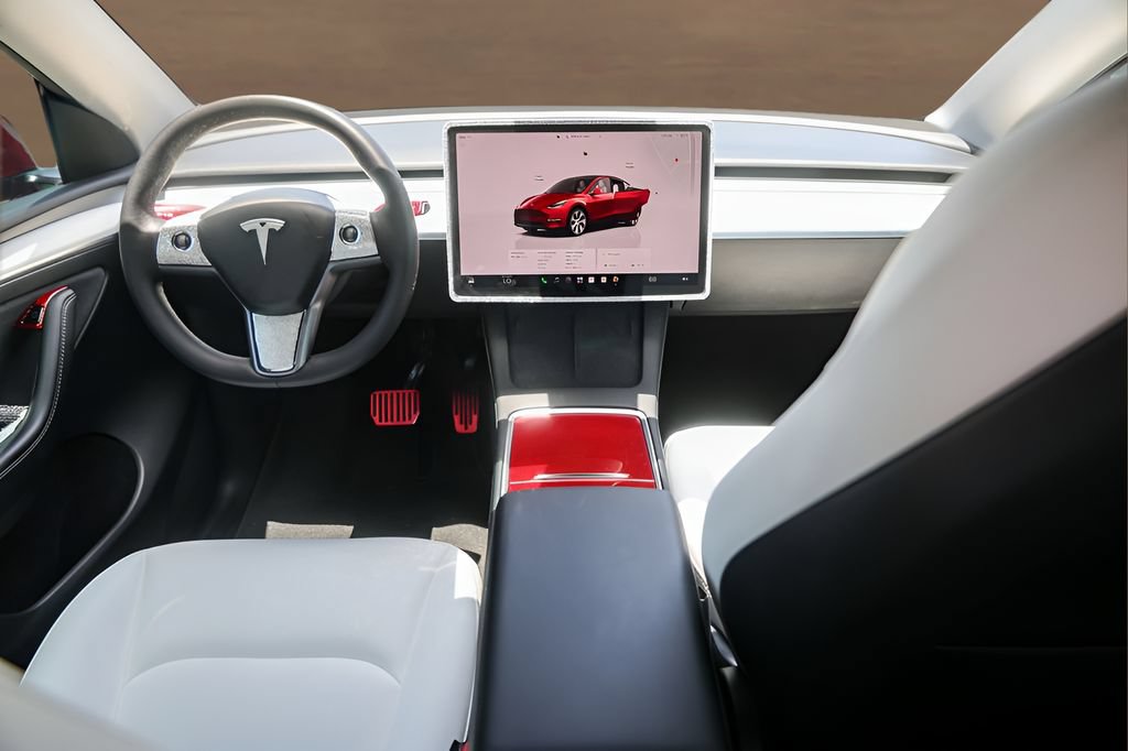 Used 2023 Tesla Model Y Long Range AWD/4WD image 22