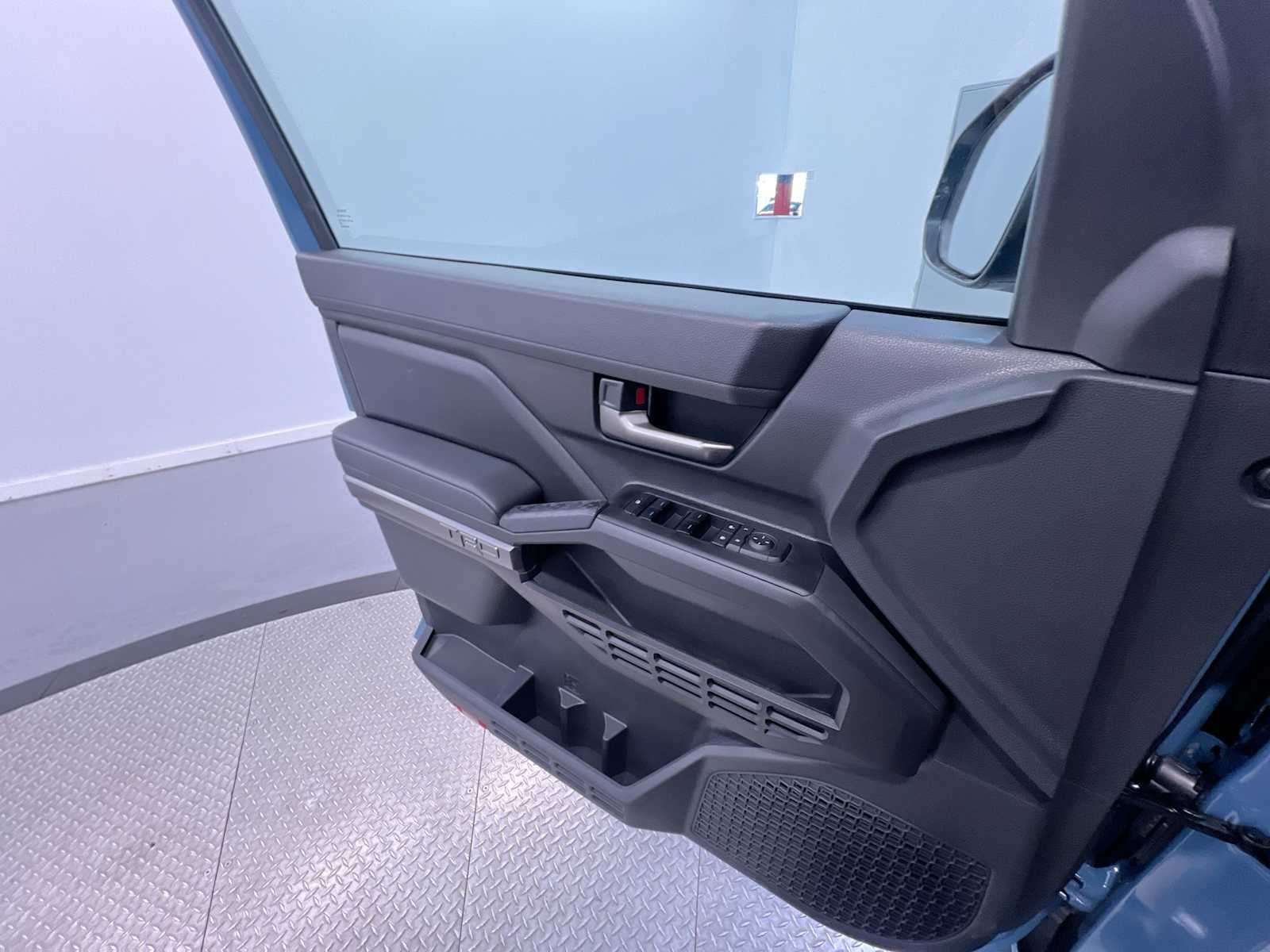 New 2026 Toyota Tacoma TRD Off-Road AWD/4WD image 30