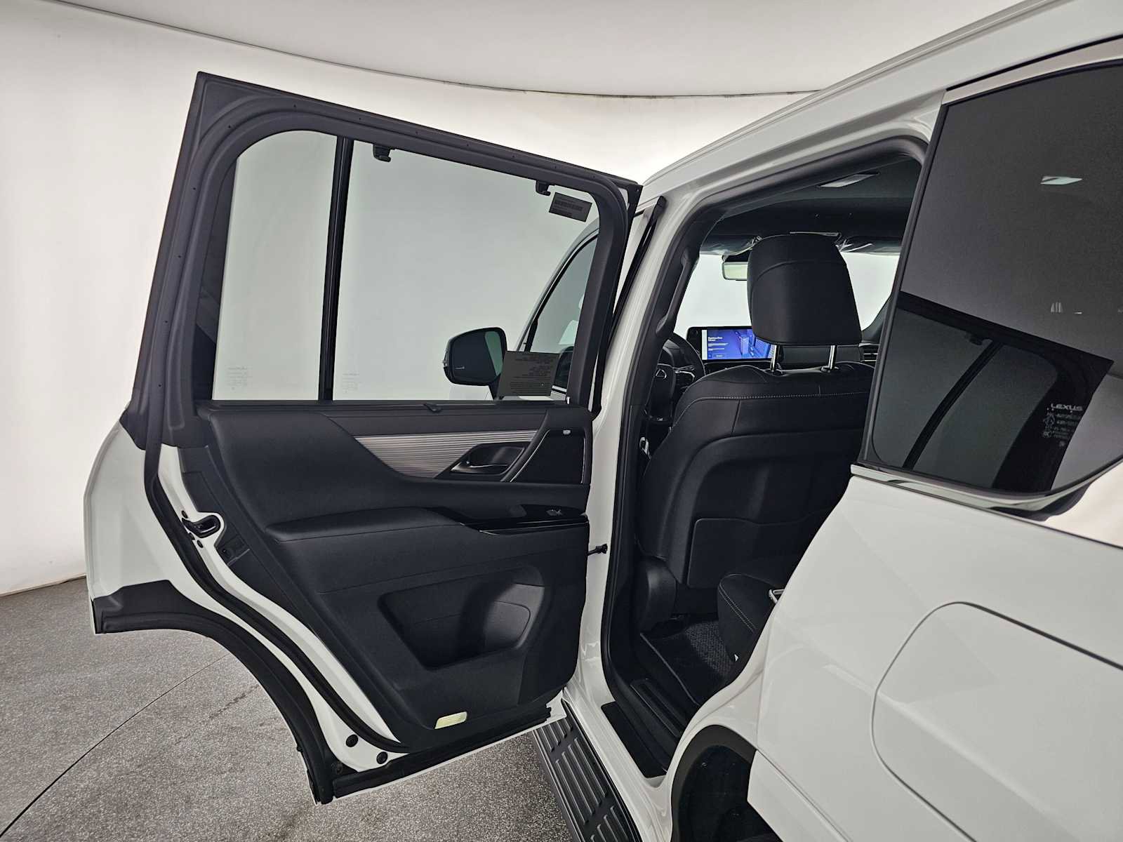 New 2026 Lexus LX 700h F Sport AWD/4WD image 17