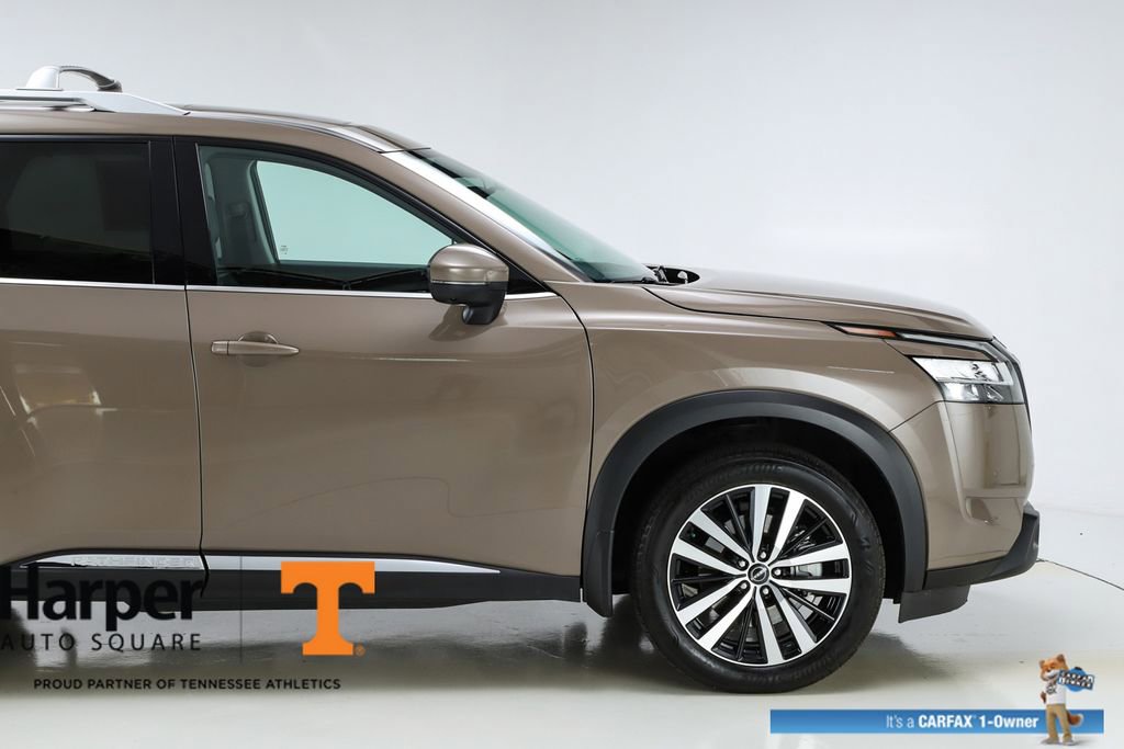 Used 2024 Nissan Pathfinder Platinum image 52